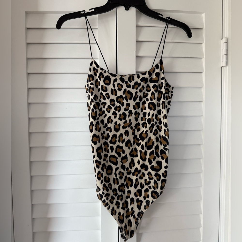 Gaze Leopard Print Body Suit Size M